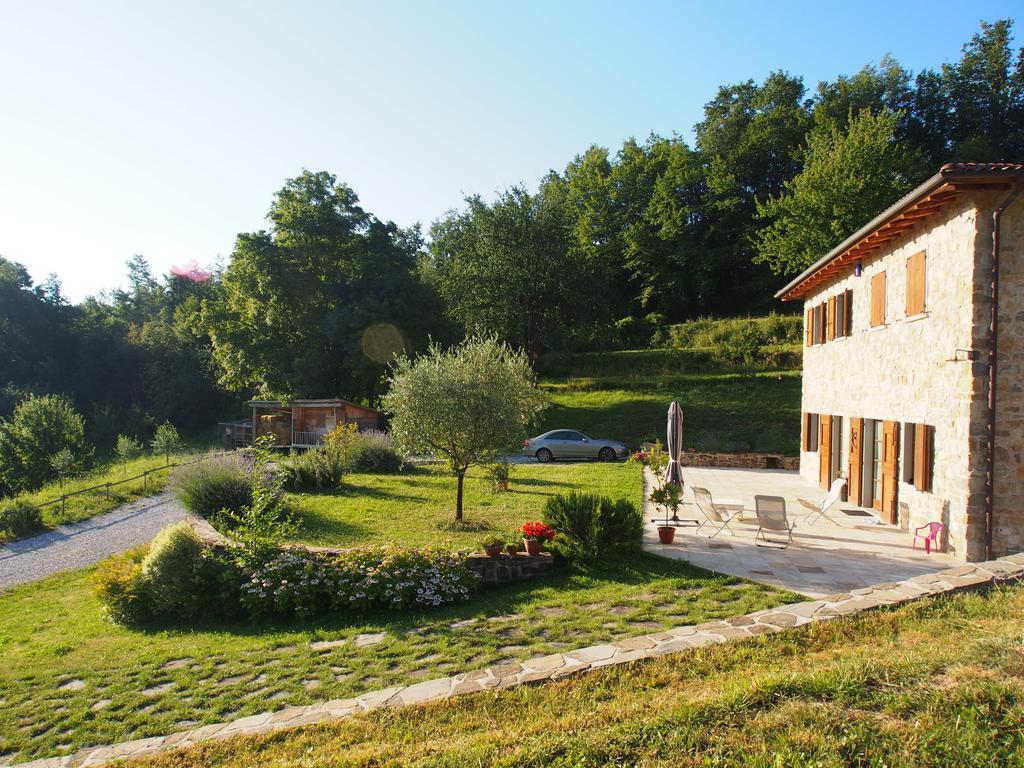 Il Giardino Di Rosmarino Bed & Breakfast Pontremoli Bagian luar foto