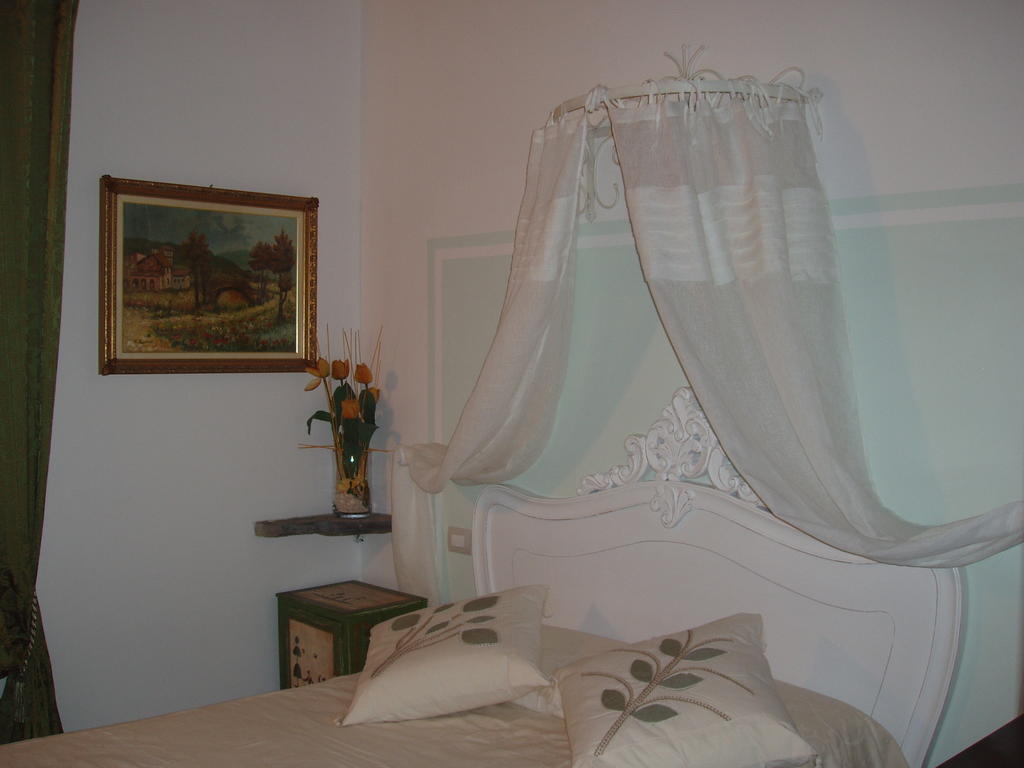 Il Giardino Di Rosmarino Bed & Breakfast Pontremoli Ruang foto
