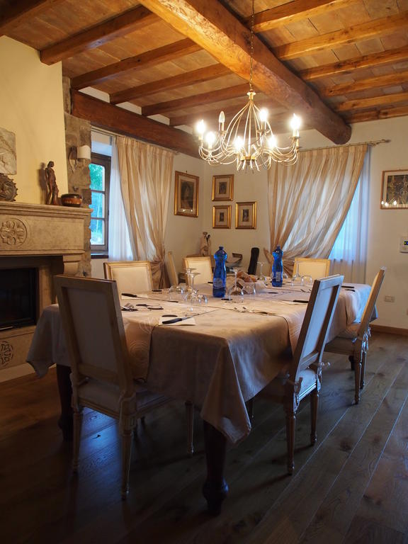 Il Giardino Di Rosmarino Bed & Breakfast Pontremoli Bagian luar foto