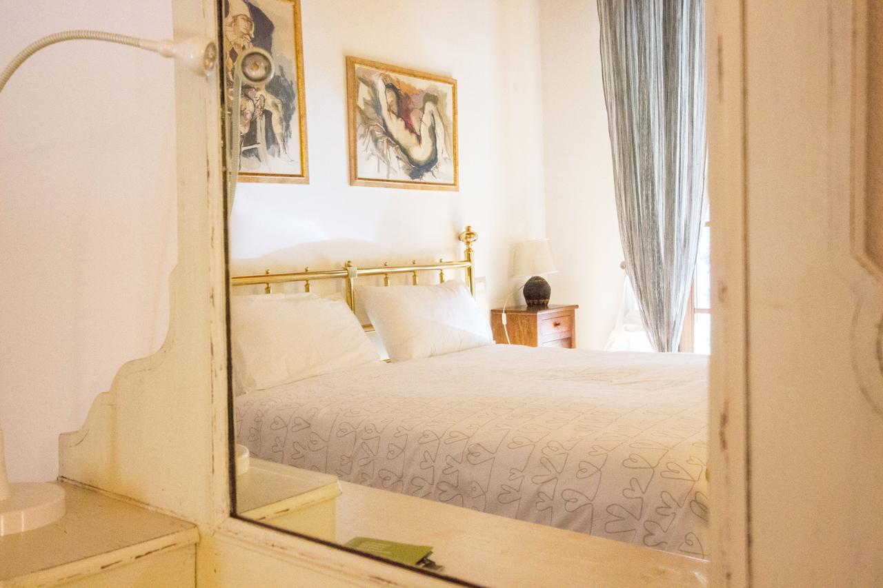 Il Giardino Di Rosmarino Bed & Breakfast Pontremoli Bagian luar foto