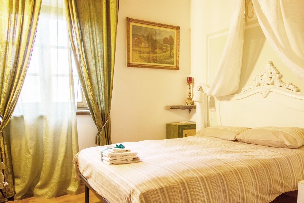 Il Giardino Di Rosmarino Bed & Breakfast Pontremoli Bagian luar foto